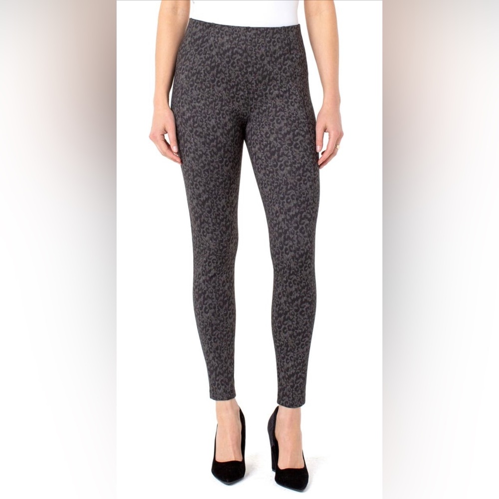 Liverpool LA Reese Print High Waist Ankle Leggings, black cheetah, sz 0.  NWT